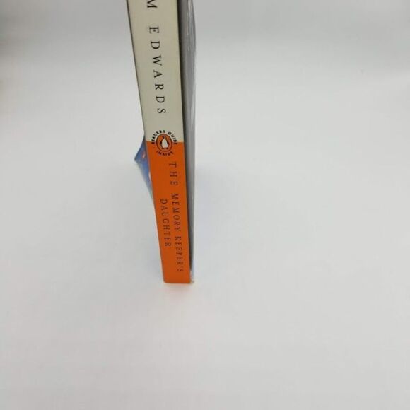 The Memory Keeper's Daughter: A Novel Paperback - Picture 3 of 4